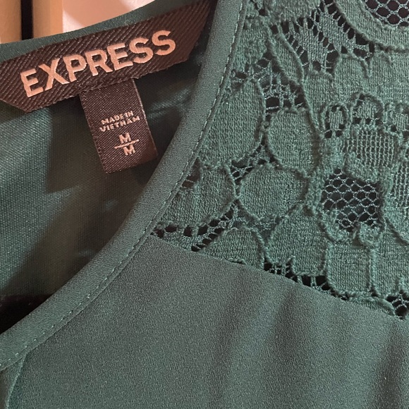 Emerald green express dress - Picture 2 of 4